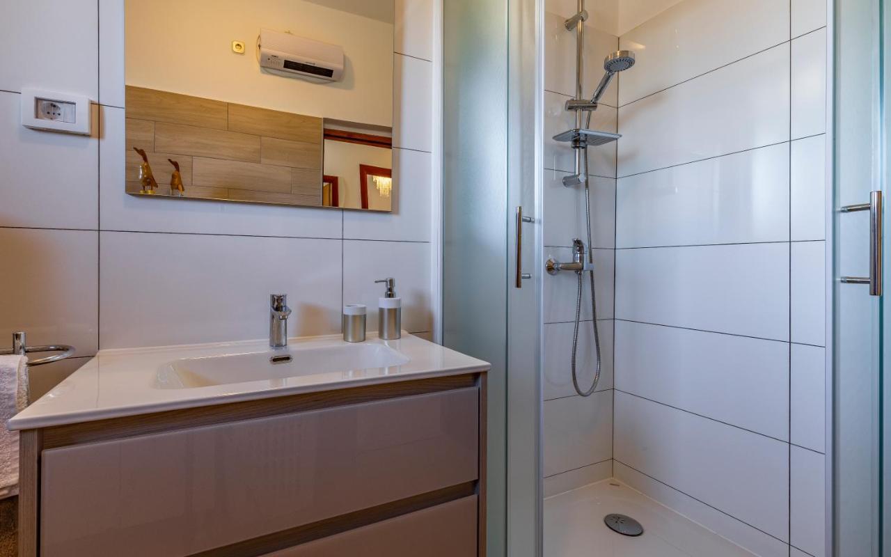 Sweet House With Free Parking Vila Pula Exterior foto