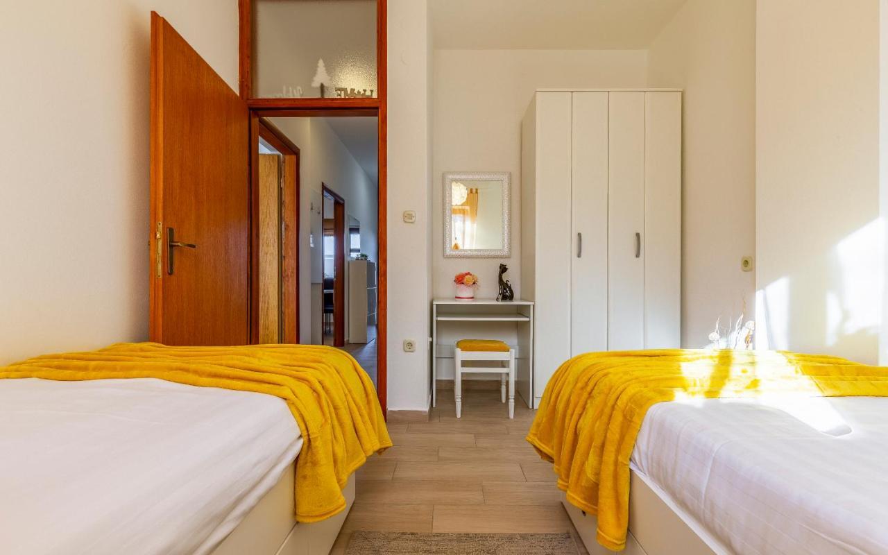 Sweet House With Free Parking Vila Pula Exterior foto